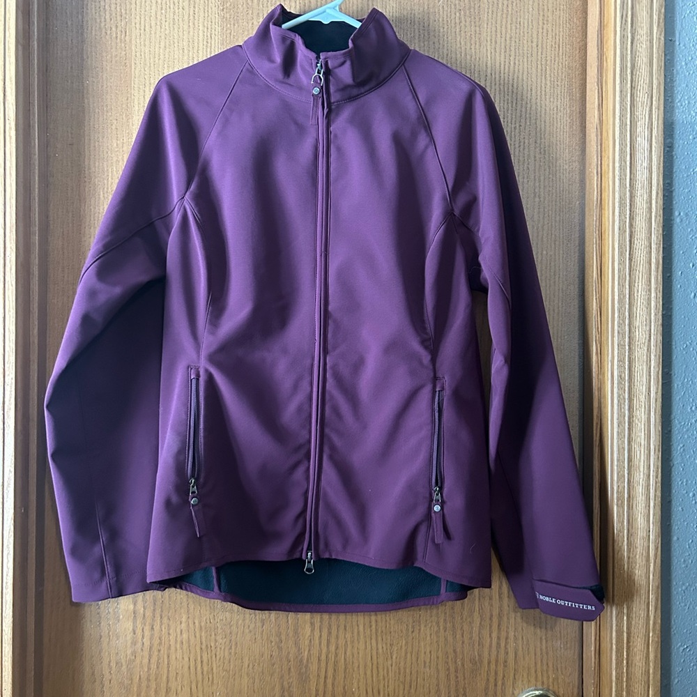 Women's Burgundy Softshell Jacket